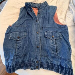 Izzi Women’s L Vintage 1980’s Retro Denim Vest Jacket Hide Hat Hoodie Lined